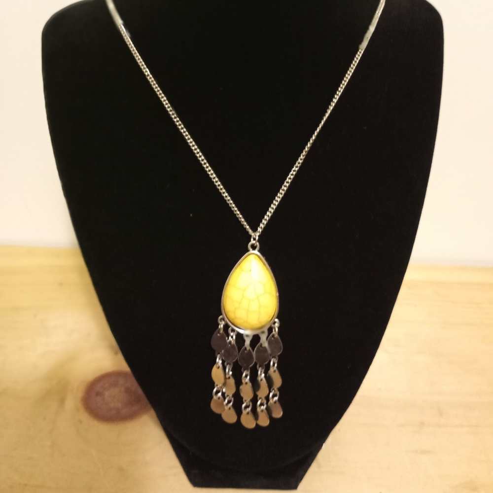 Yellow Stone Pendant Necklace
